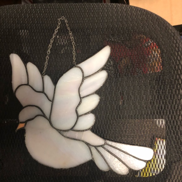 Dove in Flight Stained Glass Wall Hanging - 525 $40 or $35 w/offer - Picture 1 of 1